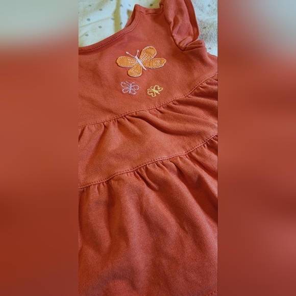 Carter's Baby Girl Outfit - 9 months - Picture 4 of 7